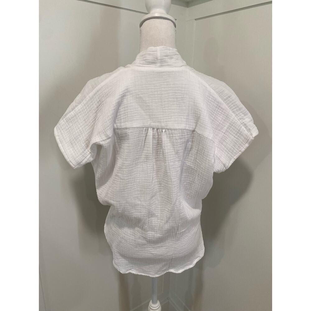 Natalie Busby Top in White - Picture 3 of 6